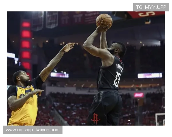 三球妙传助攻瞬间 黄蜂进攻行云流水